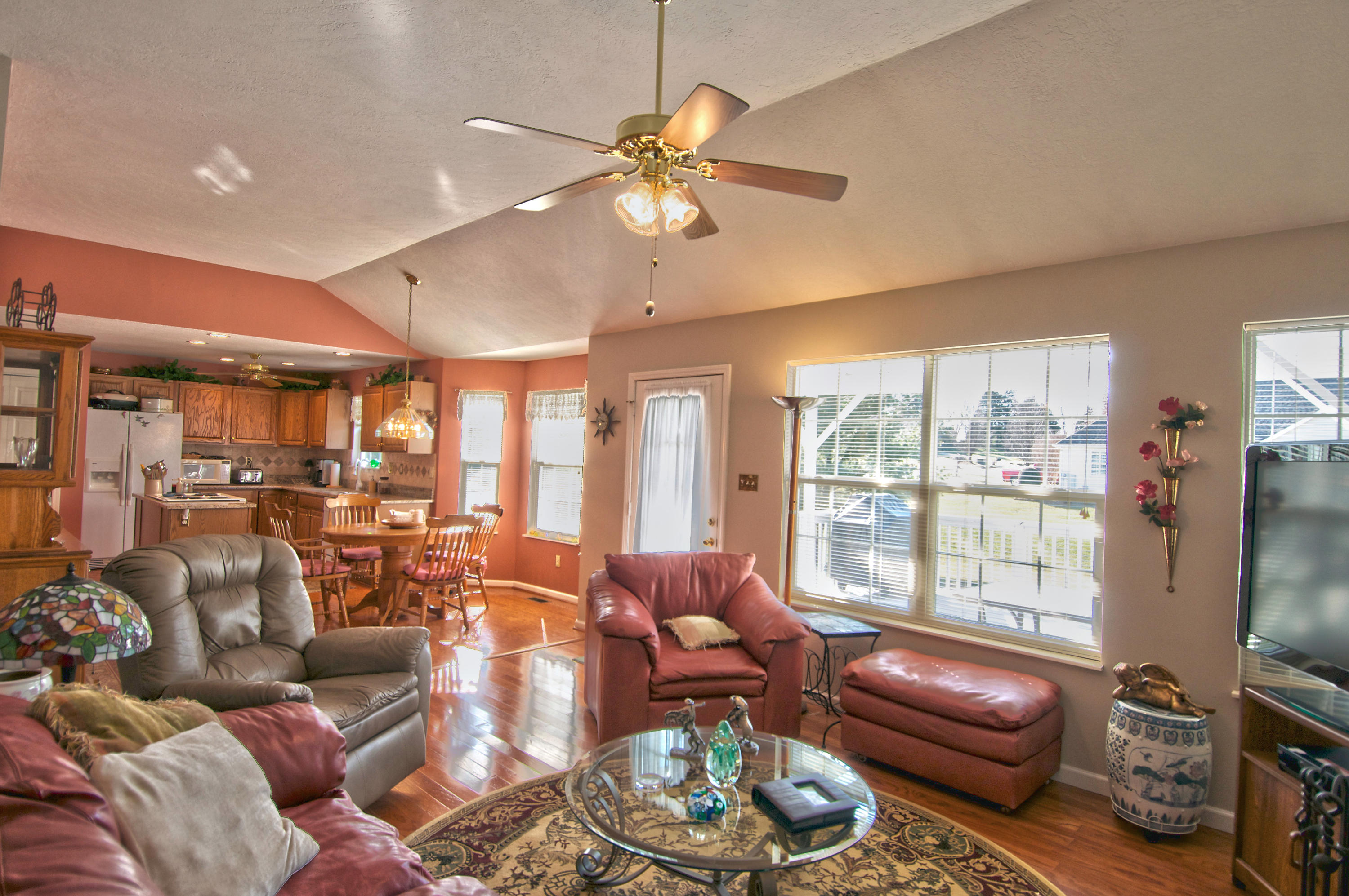 7612 Wilderness Path Road Corryton, TN 37721 - Photo 2 of 21 Living Room