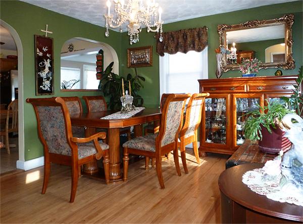 56 Felicia Street Springfield, MA 01104 - Photo 6 of 18 Gallery Image 6