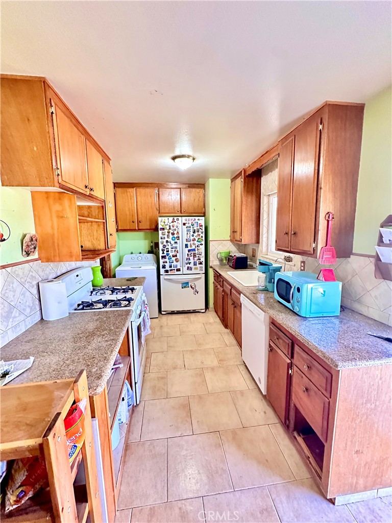308 Ute Road Barstow, CA 92311 - Photo 8 of 33 Gallery Image 8