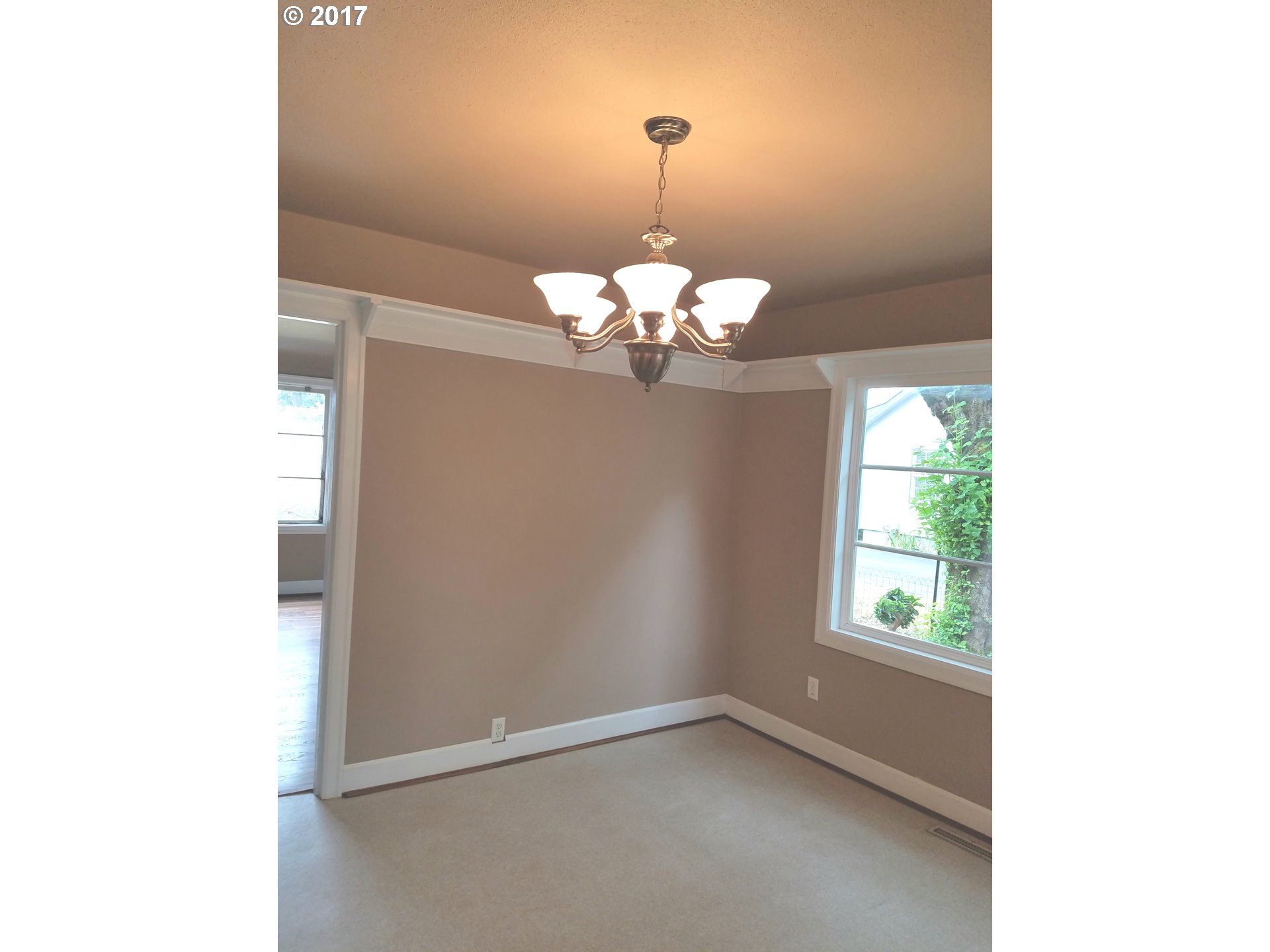33370 Southwest Em Watts Road Scappoose, OR 97056 - Photo 4 of 17 Gallery Image 4
