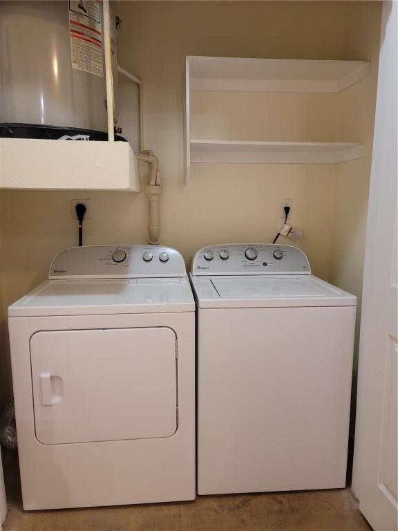 910 West 25th Street, Unit 305 Austin, TX 78705 - Photo 10 of 10 a utility room with dryer and washer
