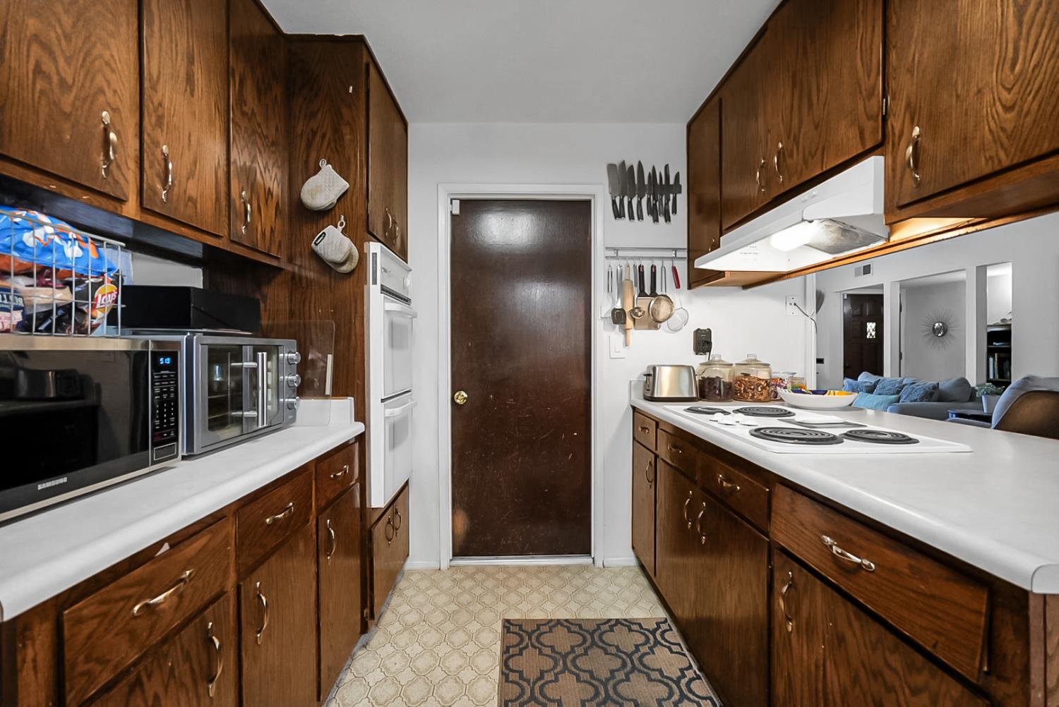 1924 Cota Way Modesto, CA 95355 - Photo 13 of 29