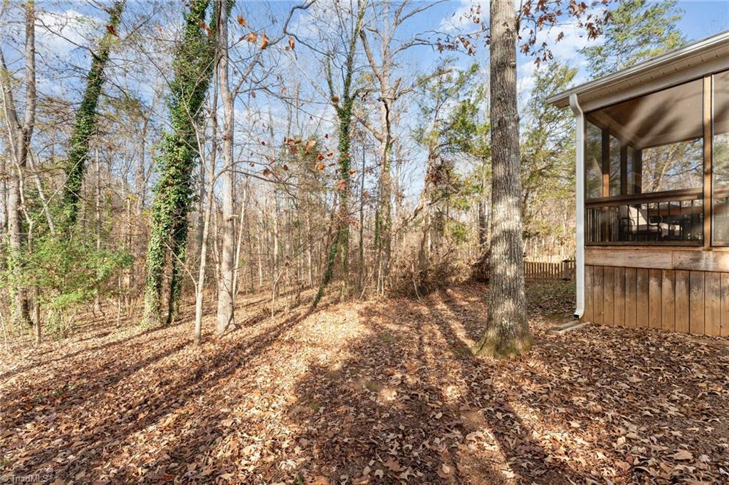 2001 Treyburn Lane High Point, NC 27265 - Photo 27 of 28