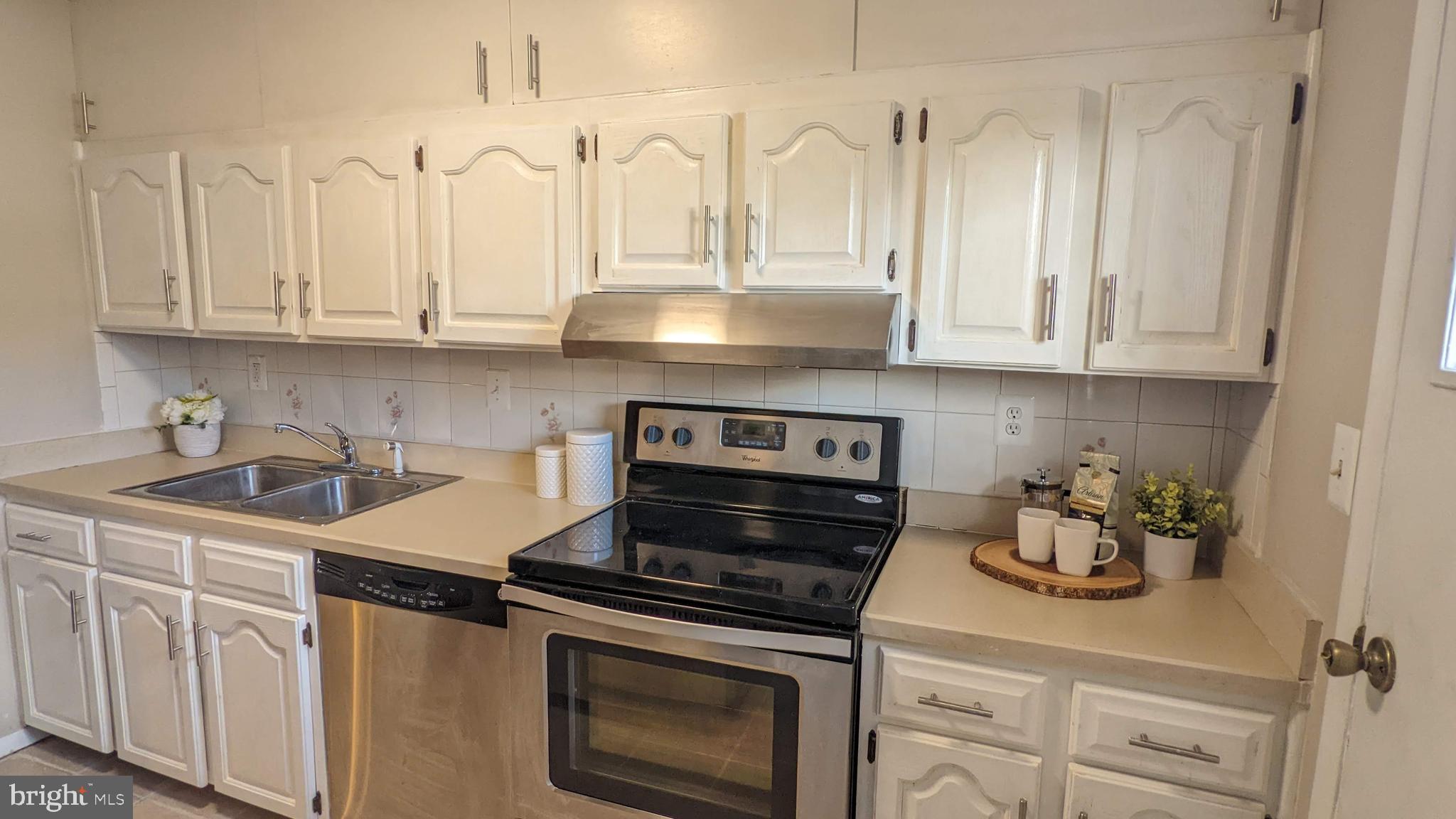 490 Carrollton Drive, Unit 3 Frederick, MD 21701 - Photo 6 of 24