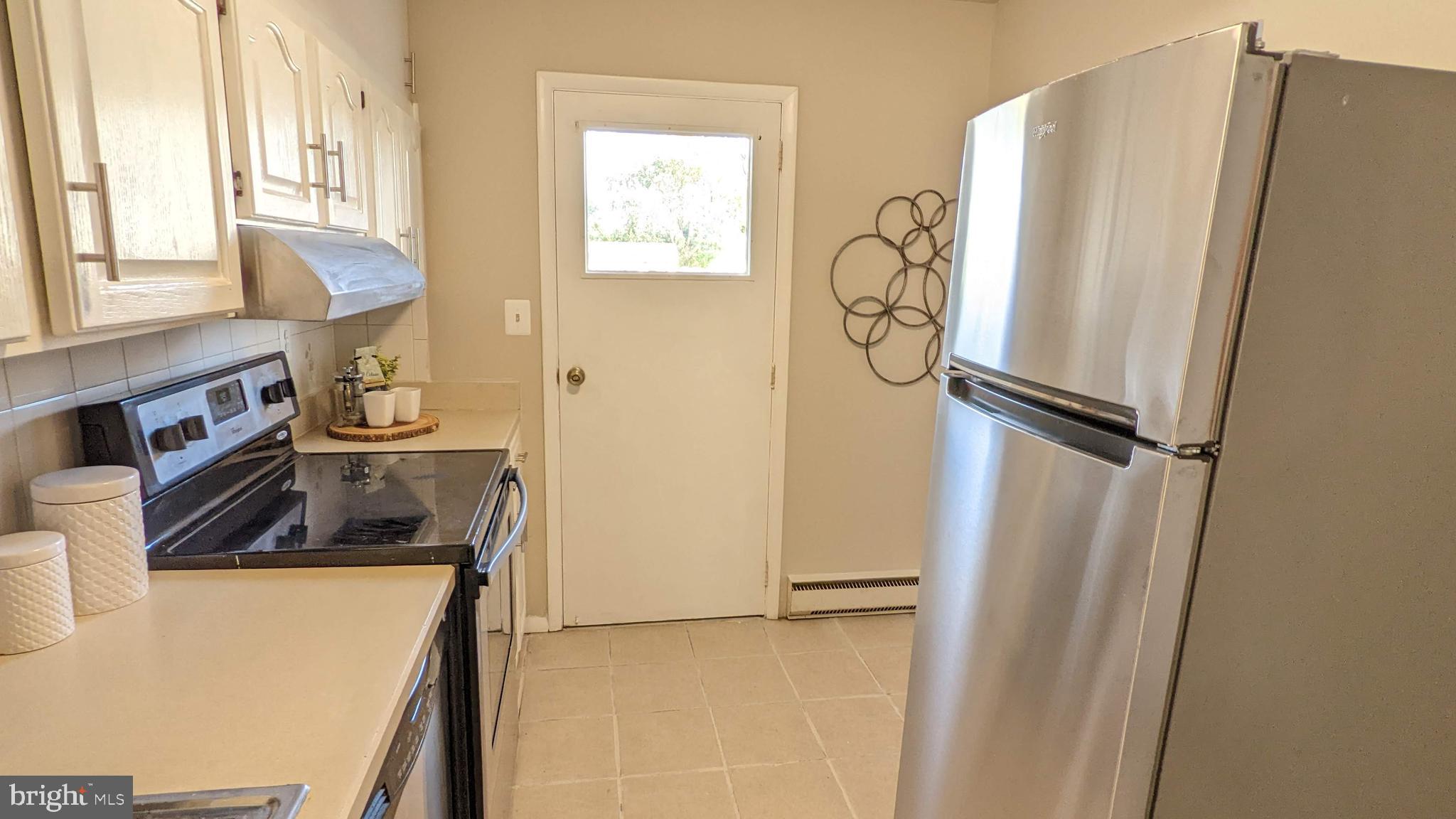 490 Carrollton Drive, Unit 3 Frederick, MD 21701 - Photo 7 of 24