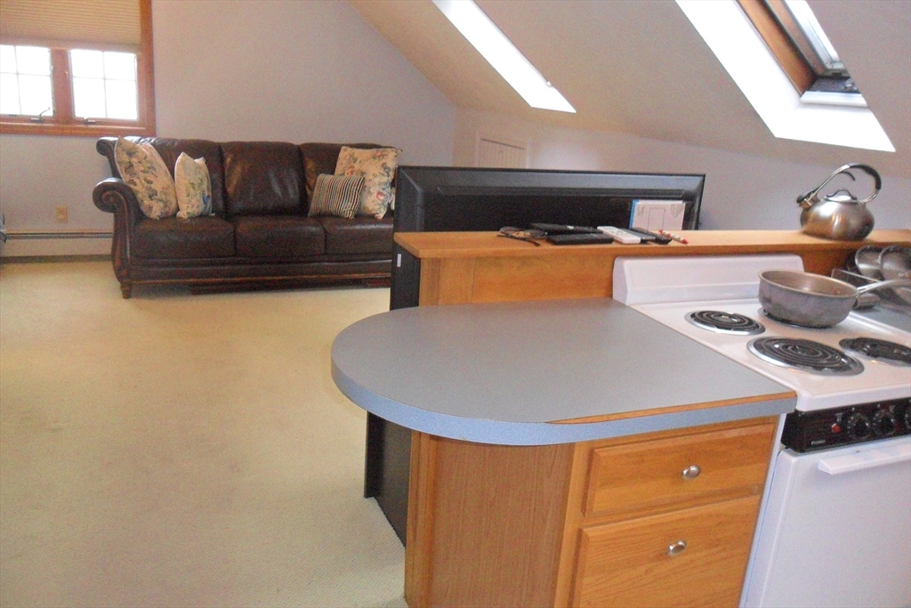 125 Rice Avenue Northborough, MA 01532 - Photo 28 of 39