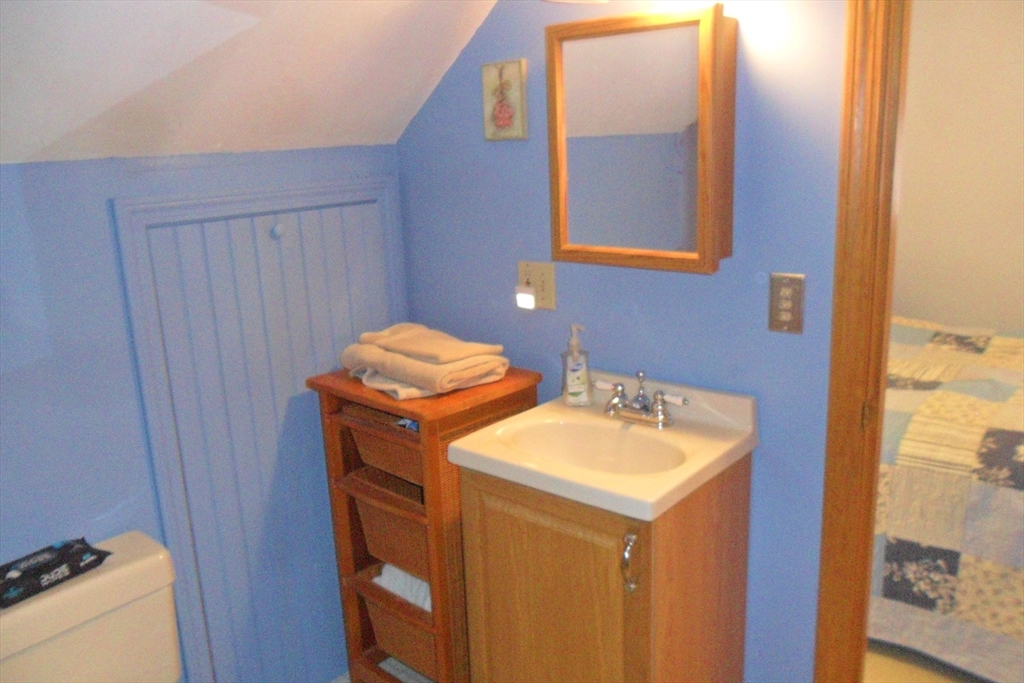 125 Rice Avenue Northborough, MA 01532 - Photo 33 of 39