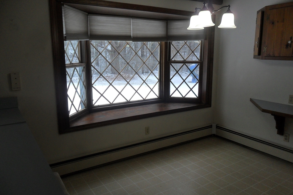 125 Rice Avenue Northborough, MA 01532 - Photo 6 of 39