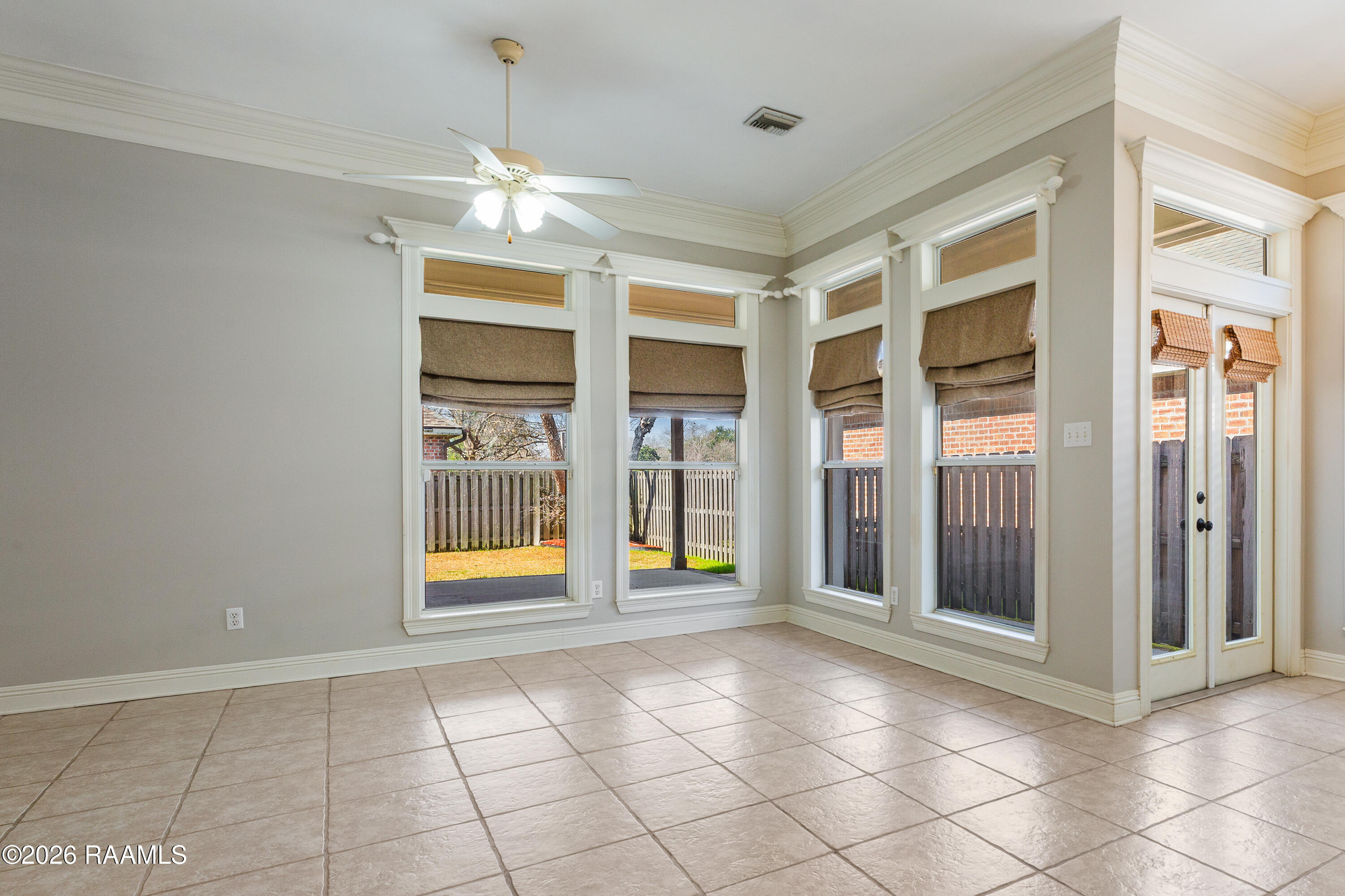 103 Lighthouse Point Circle Youngsville, LA 70592 - Photo 13 of 28 103 Lighthouse Point Circle Youngsville-