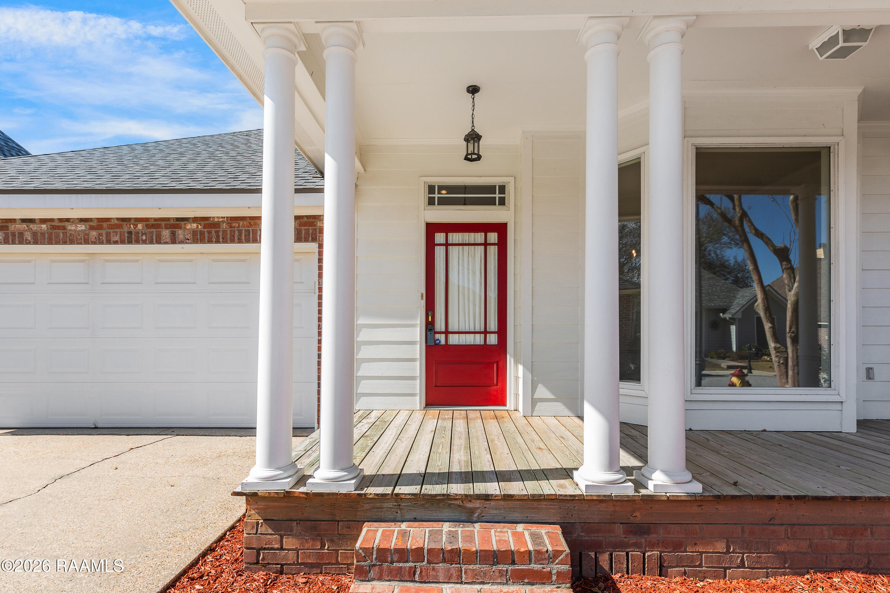 103 Lighthouse Point Circle Youngsville, LA 70592 - Photo 4 of 28 103 Lighthouse Point Circle Youngsville-