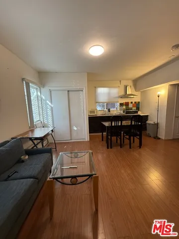 $1,500 | 805 East 21st Street, Unit 1, Los Angeles, CA 90011