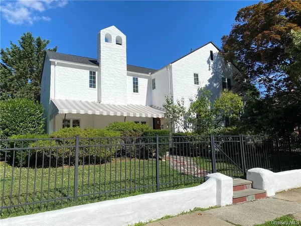 $8,500 | 18 Chestnut Avenue, Pelham, NY 10803
