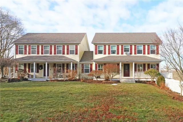 $499,900 | 359 Main Road, Tiverton, RI 02878