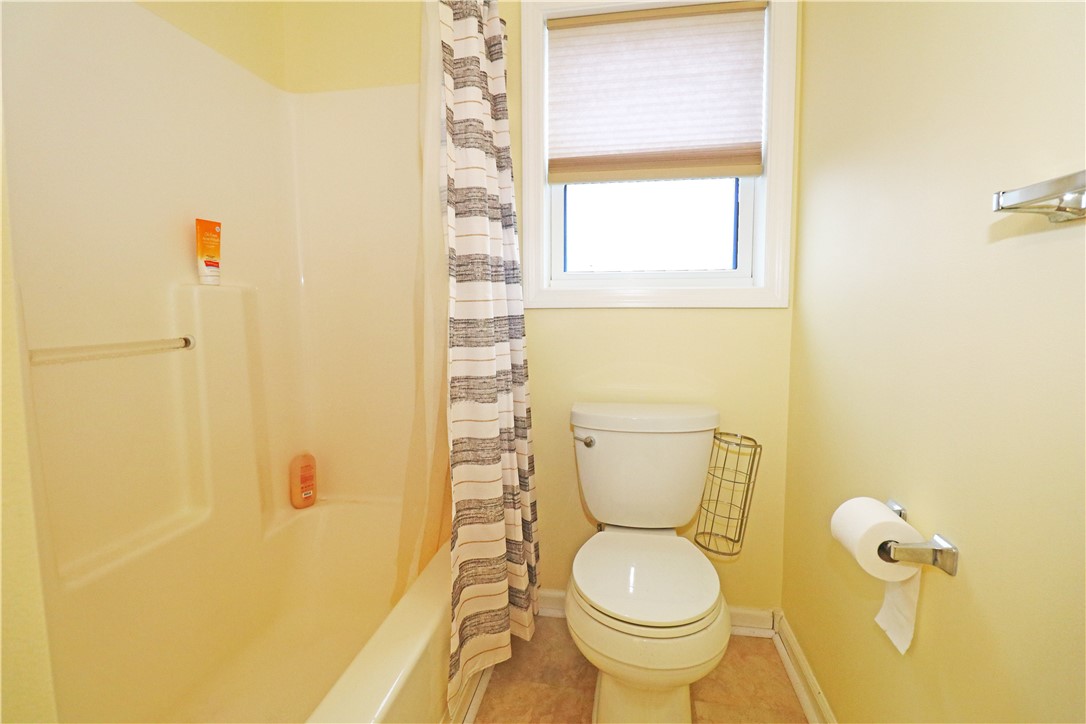 359 Main Road Tiverton, RI 02878 - Photo 37 of 46