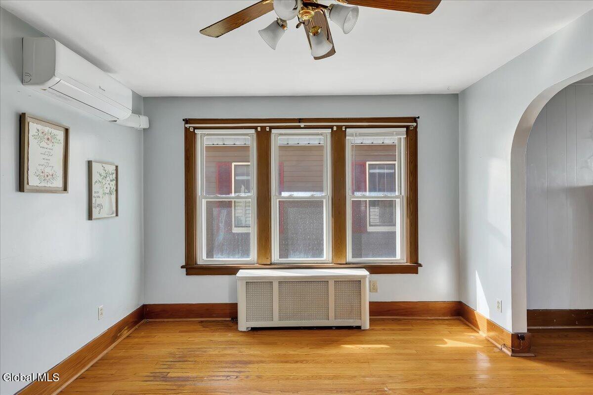 918 Altamont Avenue Schenectady, NY 12303 - Photo 13 of 34 11-IMG_7491