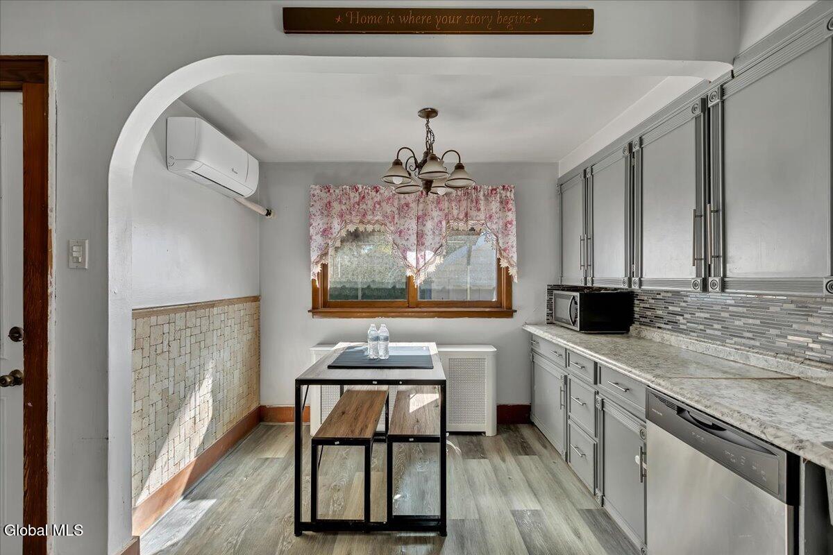 918 Altamont Avenue Schenectady, NY 12303 - Photo 23 of 34 21-IMG_7573