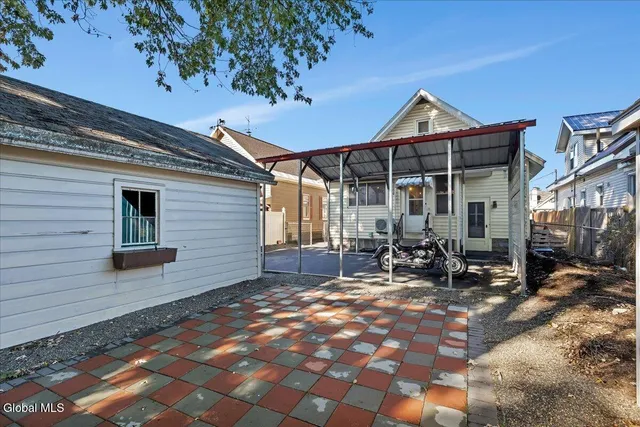 $260,000 | 918 Altamont Avenue, Schenectady, NY 12303