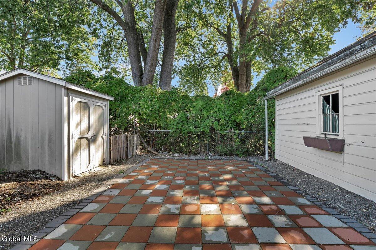 918 Altamont Avenue Schenectady, NY 12303 - Photo 33 of 34 36-IMG_7413