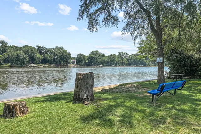 $368,500 | 3807 McCabe Street, Crystal Lake, IL 60014