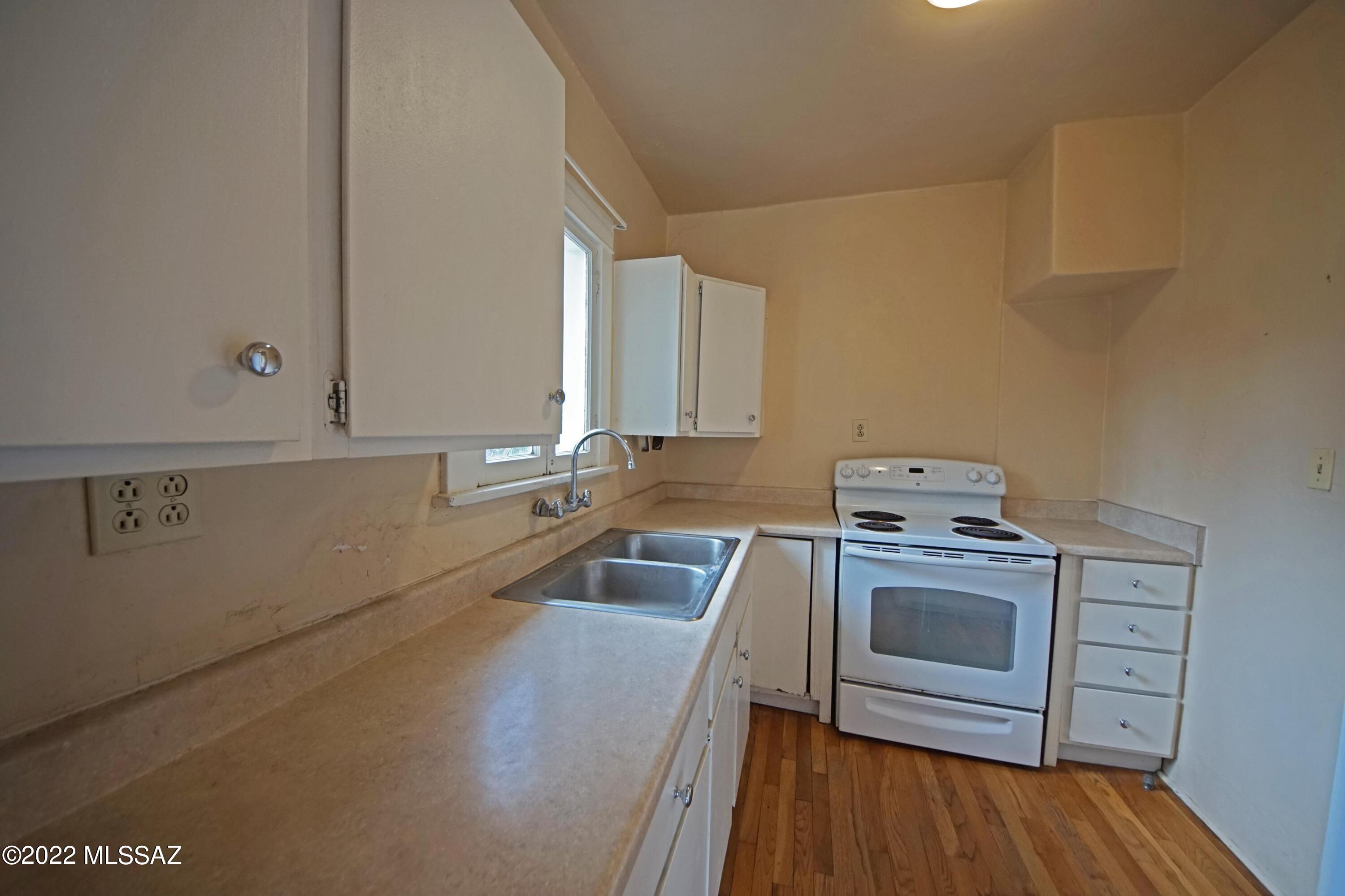 2432 East Mabel Street Tucson, AZ 85719 - Photo 9 of 41