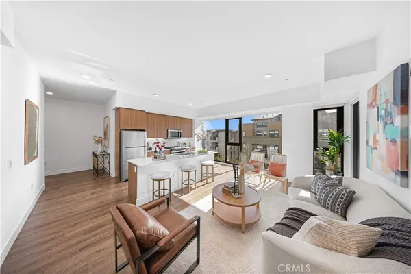 $1,599,000 | 709 East Walnut Street, Unit 417, Pasadena, CA 91101