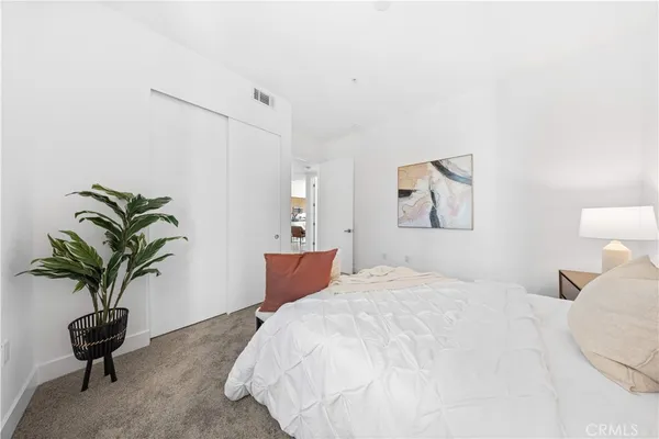 $1,599,000 | 709 East Walnut Street, Unit 417, Pasadena, CA 91101