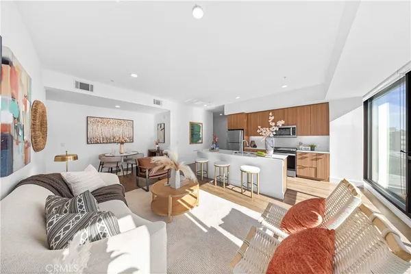 $1,599,000 | 709 East Walnut Street, Unit 417, Pasadena, CA 91101