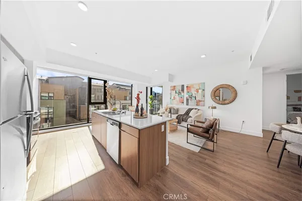$1,599,000 | 709 East Walnut Street, Unit 417, Pasadena, CA 91101