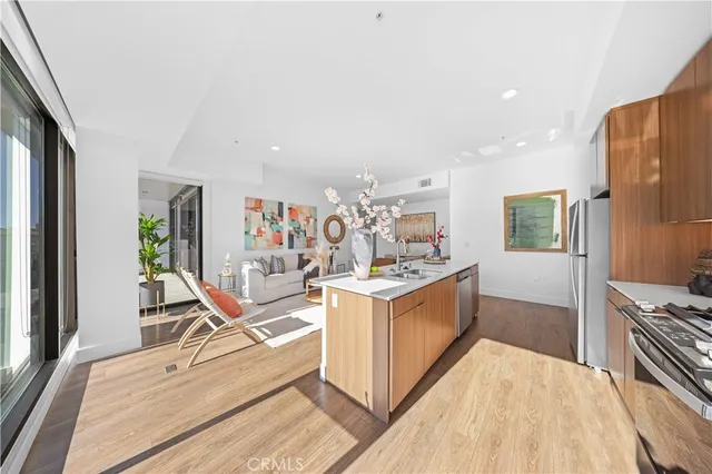 $1,599,000 | 709 East Walnut Street, Unit 417, Pasadena, CA 91101
