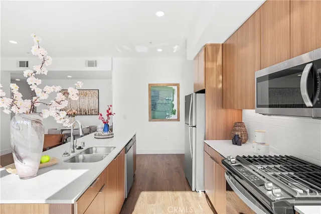 $1,599,000 | 709 East Walnut Street, Unit 417, Pasadena, CA 91101