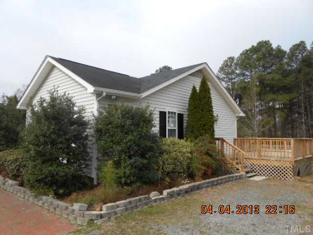822 Lynn Road Durham, NC 27703 - Photo 3 of 18 Right side
