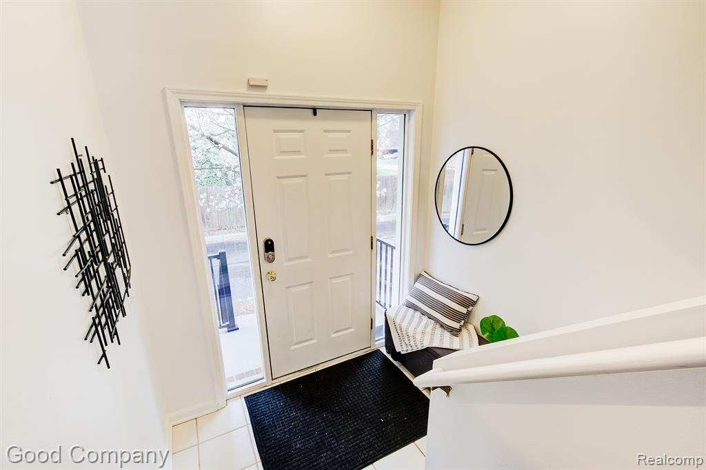 2656 Crooks Road Royal Oak, MI 48073 - Photo 41 of 48