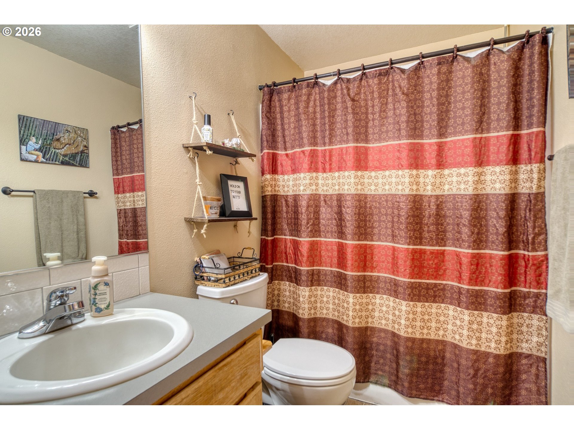 435 South 8th Street St. Helens, OR 97051 - Photo 23 of 39 a bathroom with a sink toilet and shower