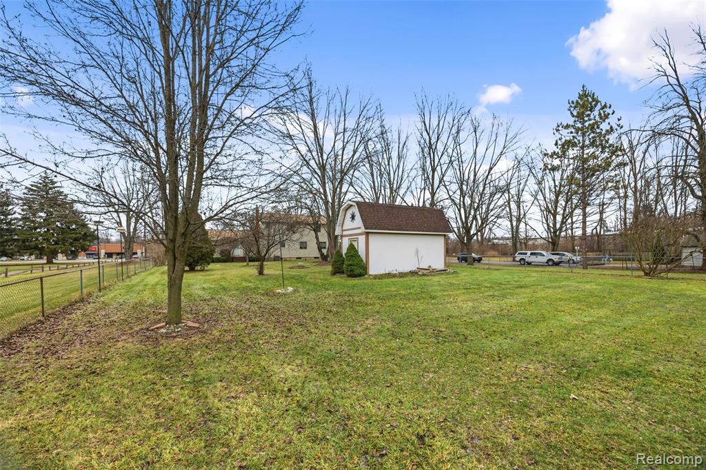 21650 Telegraph Road Flat Rock, MI 48134 - Photo 49 of 70