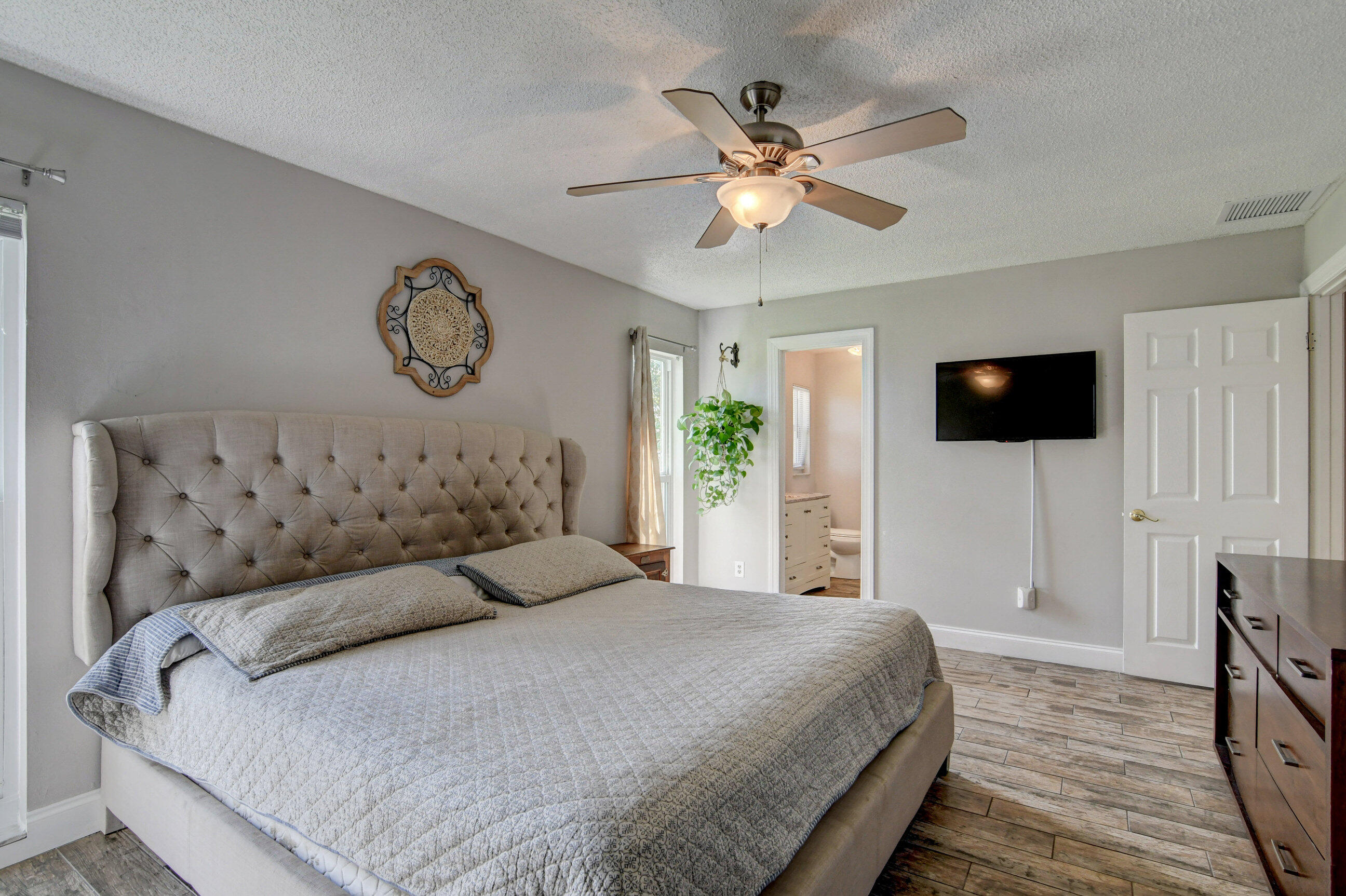 1298 Westover Road West Palm Beach, FL 33417 - Photo 11 of 19 Master Bed