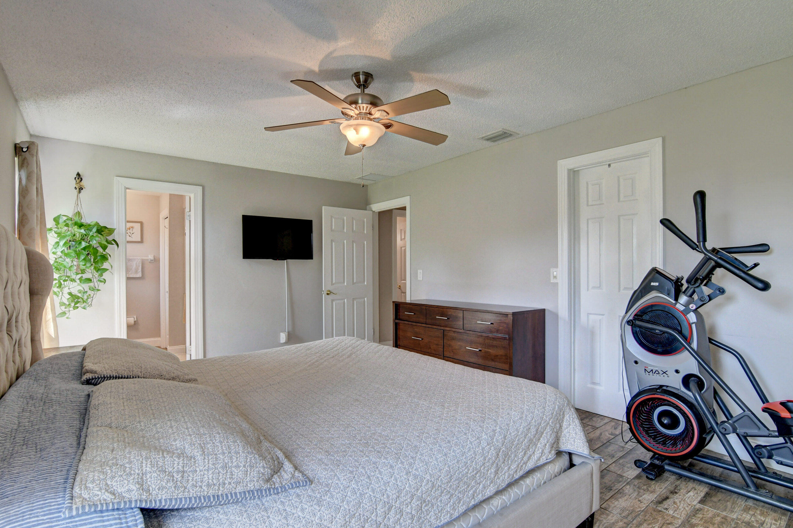 1298 Westover Road West Palm Beach, FL 33417 - Photo 12 of 19 Master
