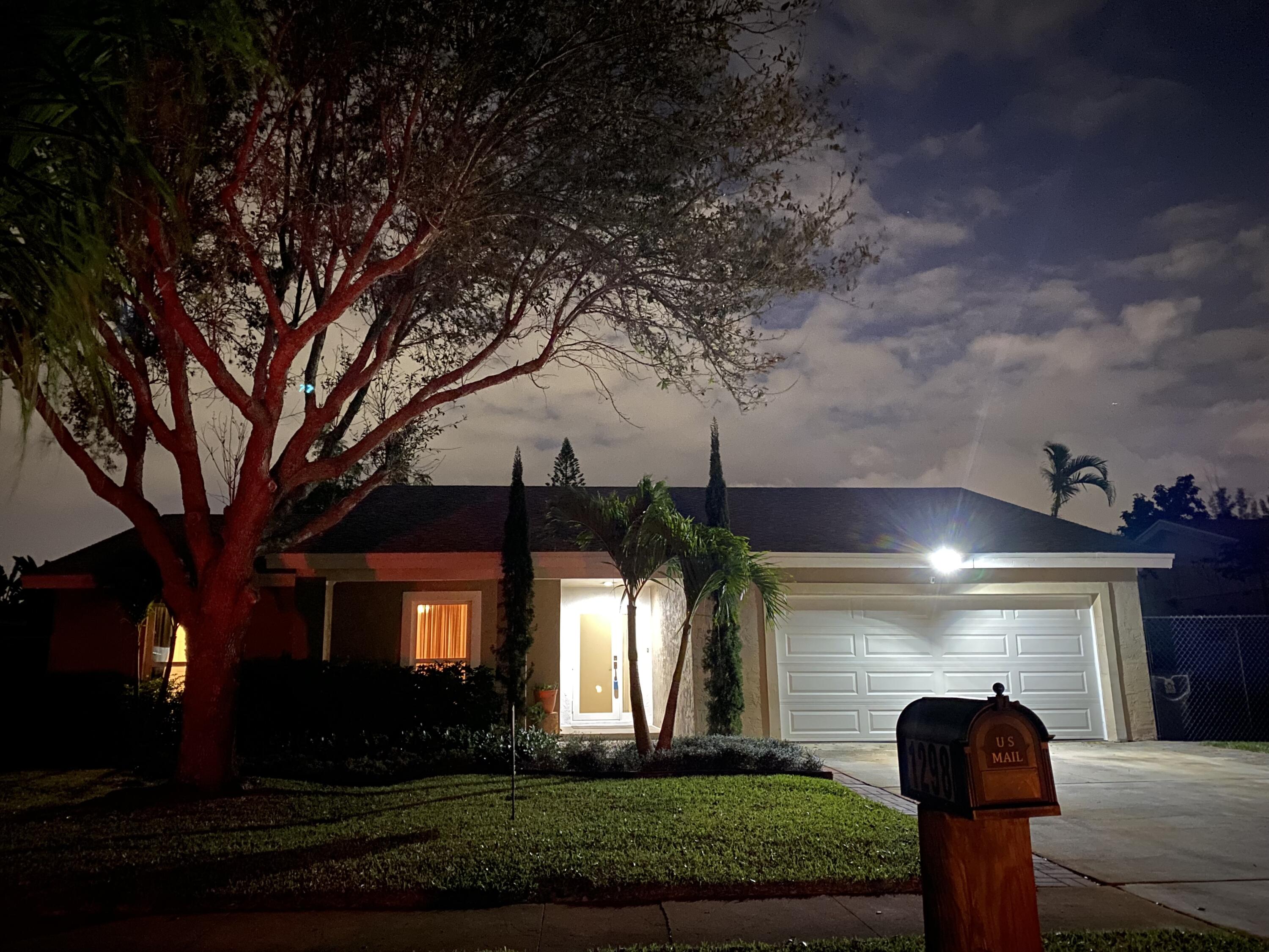 1298 Westover Road West Palm Beach, FL 33417 - Photo 18 of 19 gGHeIjRRQAKB+limIzE+qw