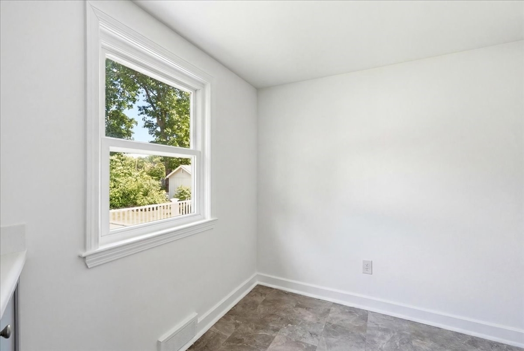 6 Jackson Road Scituate, MA 02066 - Photo 17 of 38
