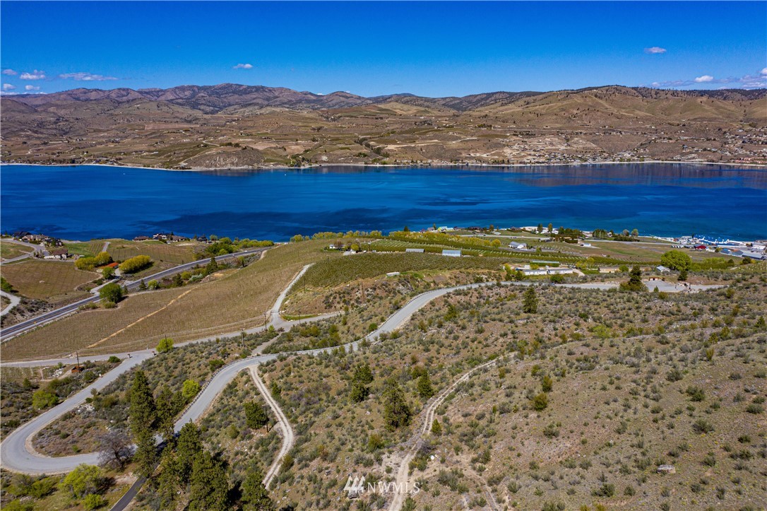 1 Hawks Meadow Road Chelan, WA 98816 - Photo 1 of 17 Gallery Image 1