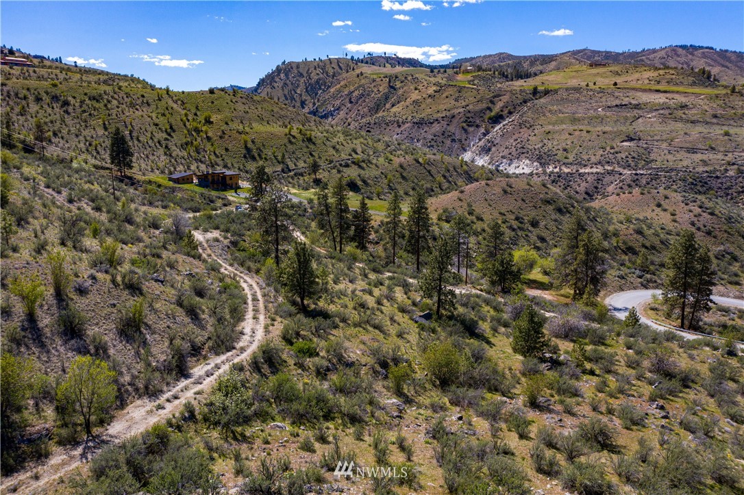 1 Hawks Meadow Road Chelan, WA 98816 - Photo 5 of 17 Gallery Image 5