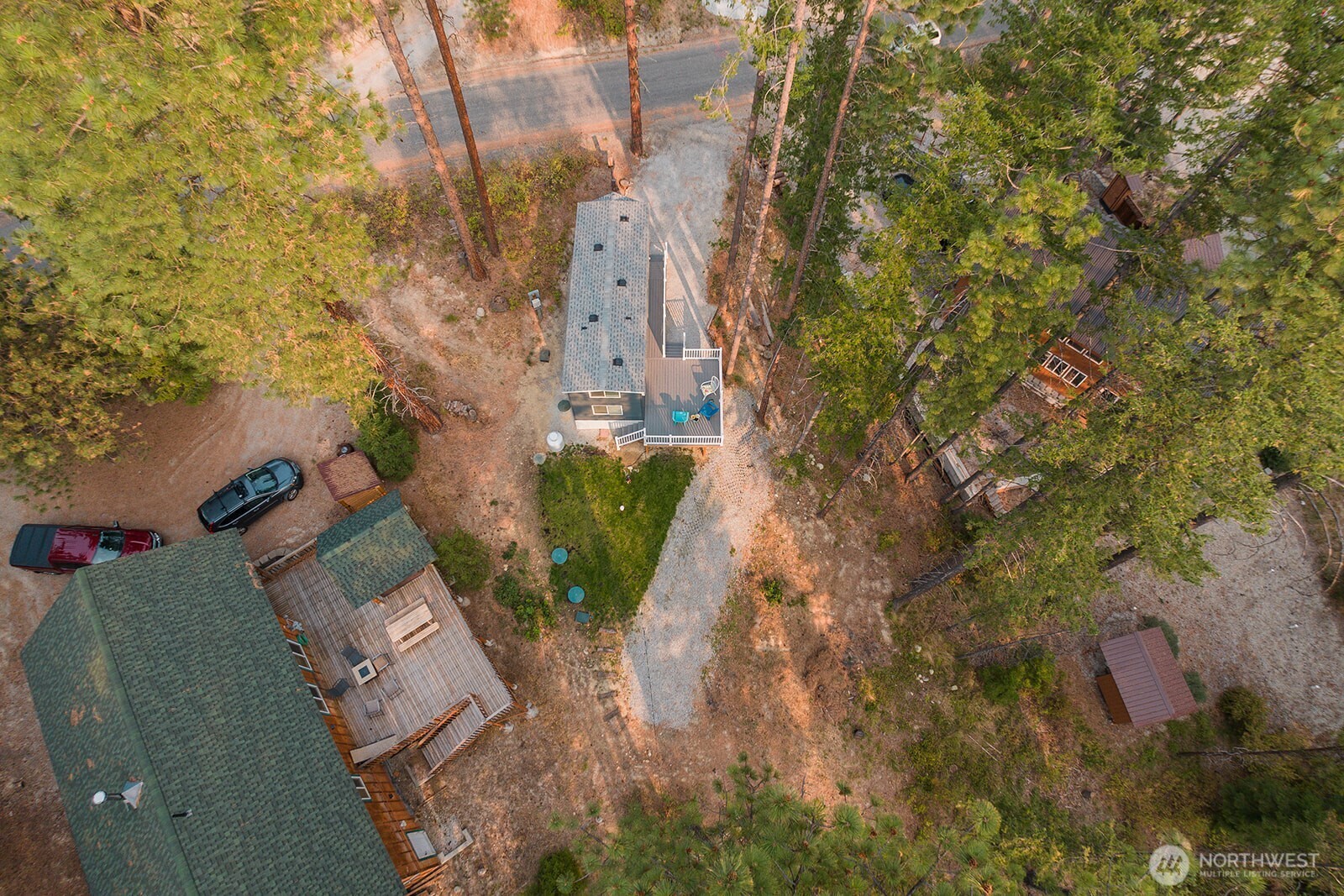 21512 Camp 12 Road Leavenworth, WA 98826 - Photo 31 of 40 an aerial view of residential house with outdoor space