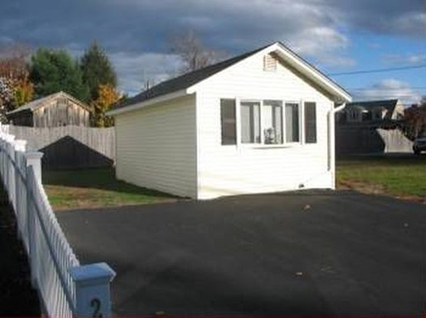 228 East Spring Street Avon, MA 02322 - Photo 3 of 14 Gallery Image 3