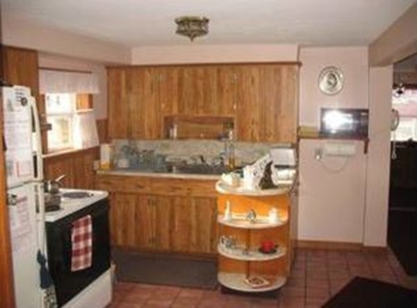 228 East Spring Street Avon, MA 02322 - Photo 4 of 14 Gallery Image 4