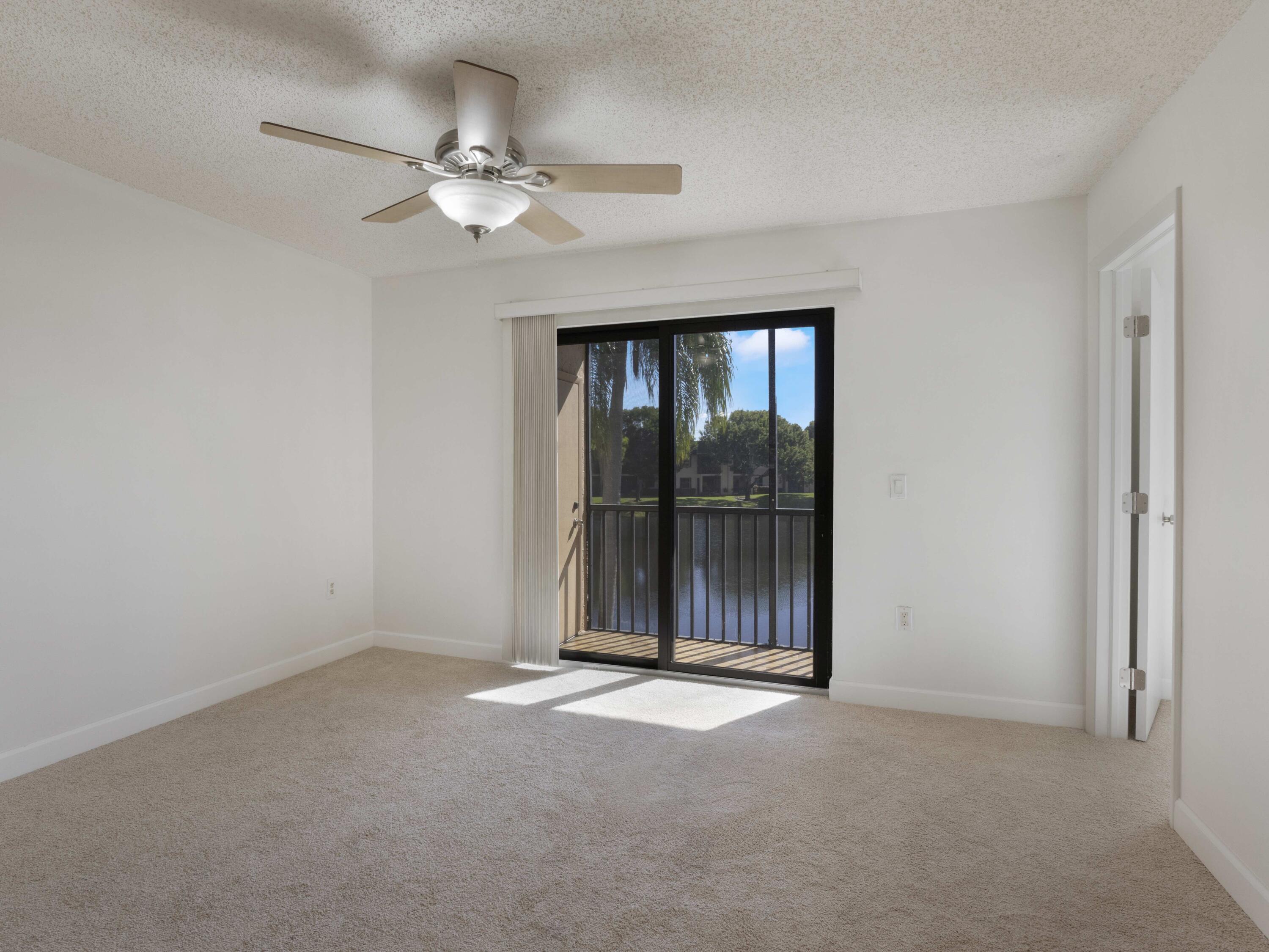 151 Northwest 93rd Avenue, Unit 151 Pembroke Pines, FL 33024 - Photo 16 of 37 Living