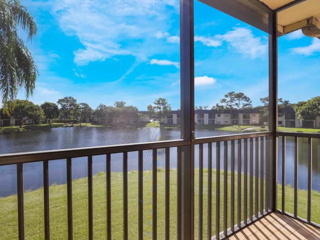 $259,900 | 151 Northwest 93rd Avenue, Unit 151, Pembroke Pines, FL 33024