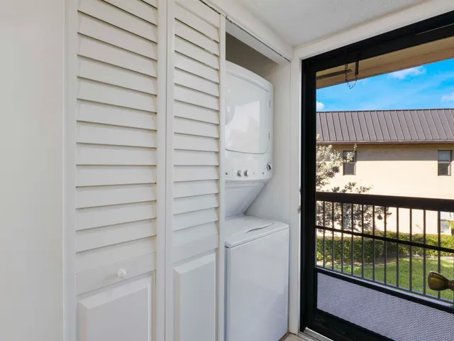 $259,900 | 151 Northwest 93rd Avenue, Unit 151, Pembroke Pines, FL 33024