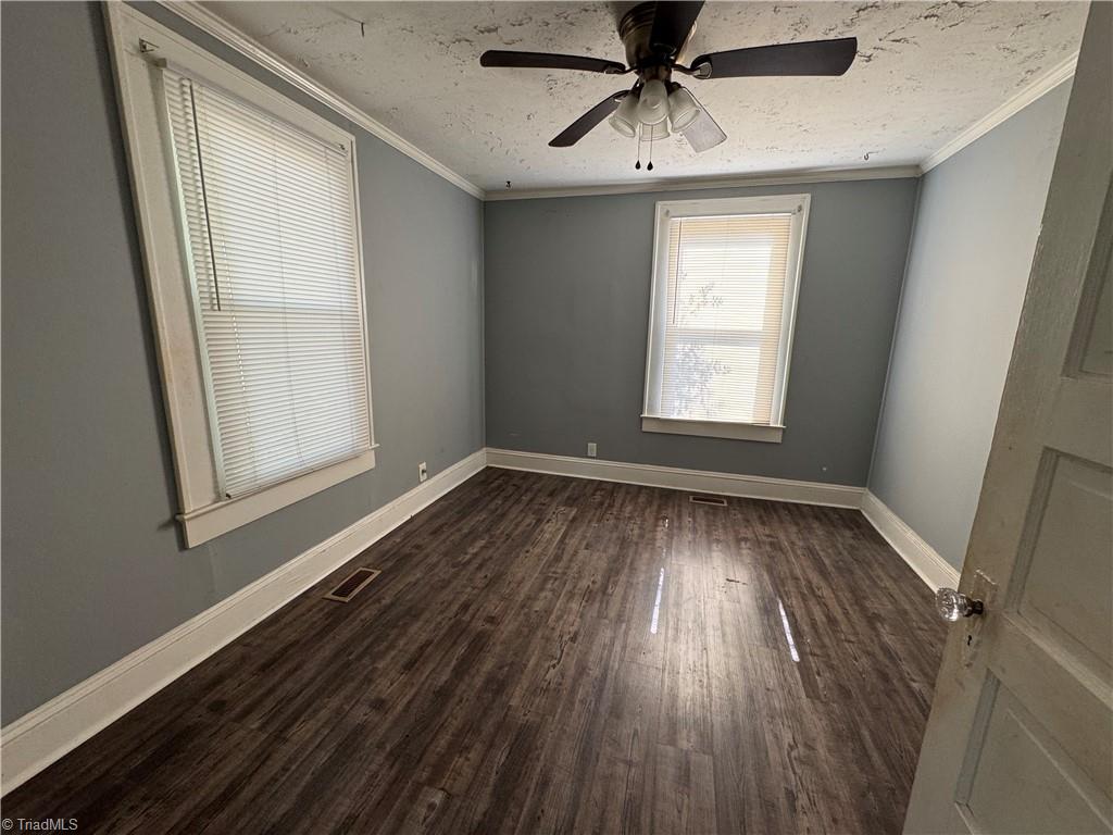 1728 Sharpe Road Burlington, NC 27217 - Photo 6 of 8