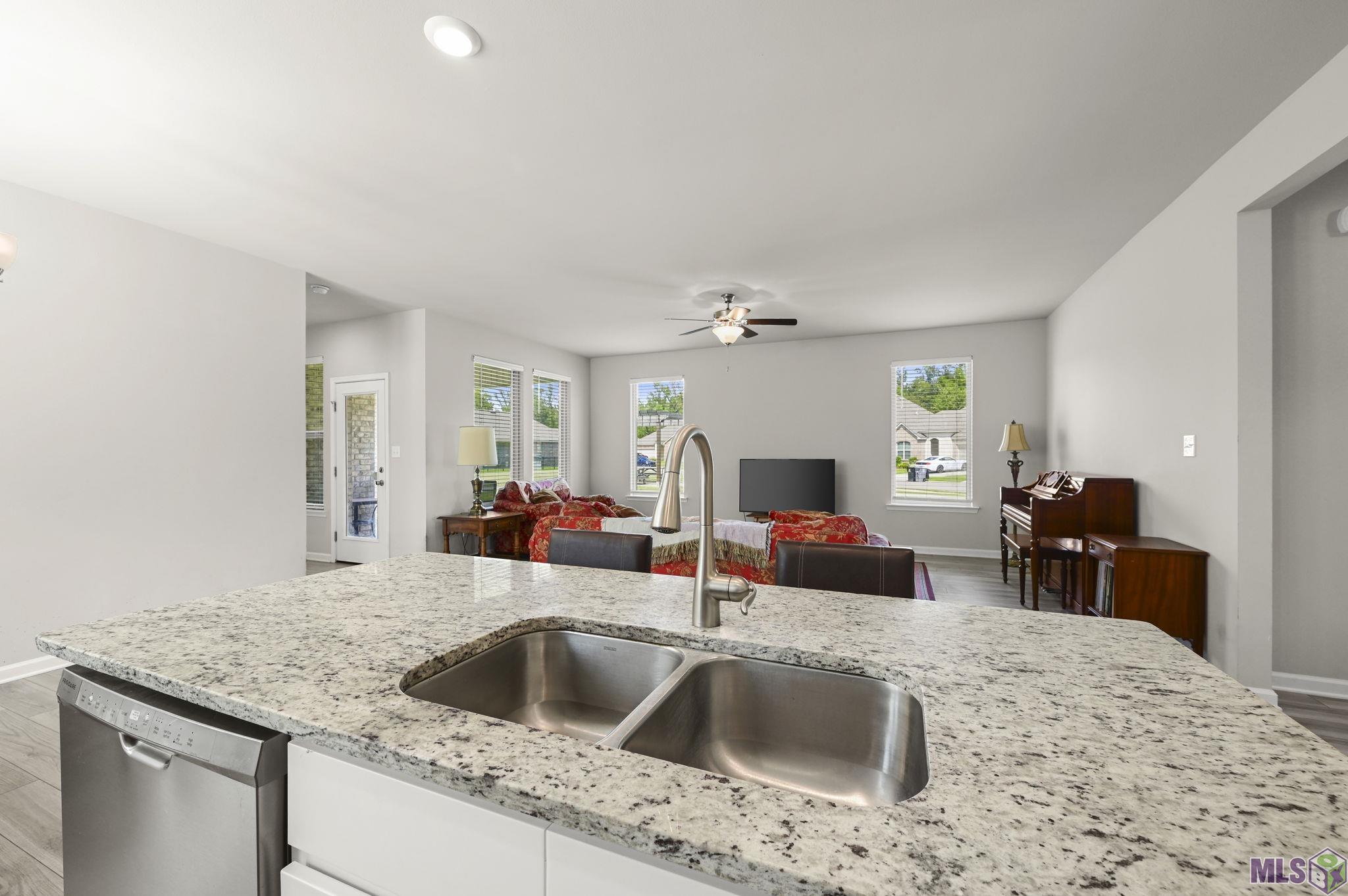 1102 Foxtail Drive Baton Rouge, LA 70820 - Photo 5 of 20