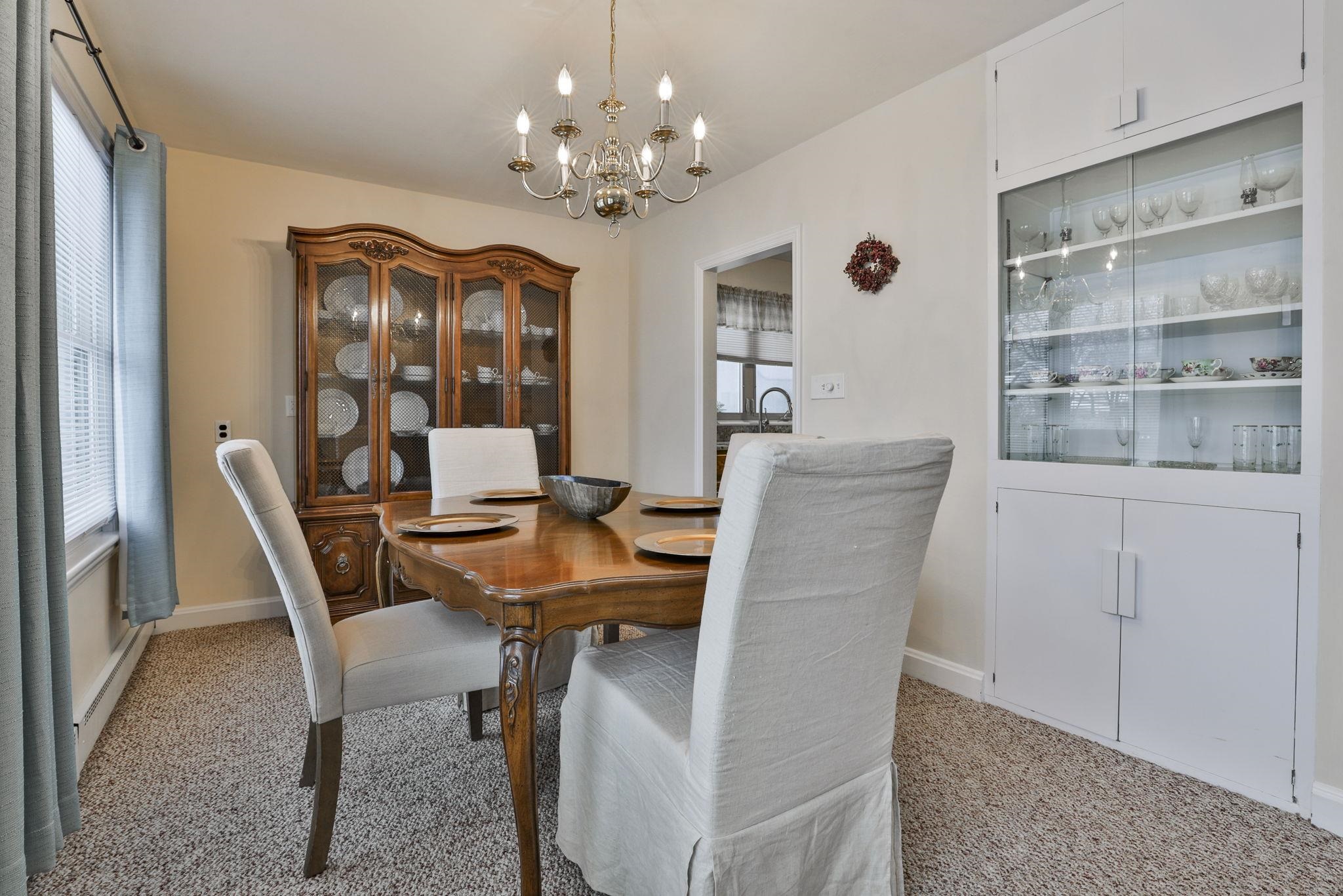 305 Blodget Street Manchester, NH 03104 - Photo 9 of 31