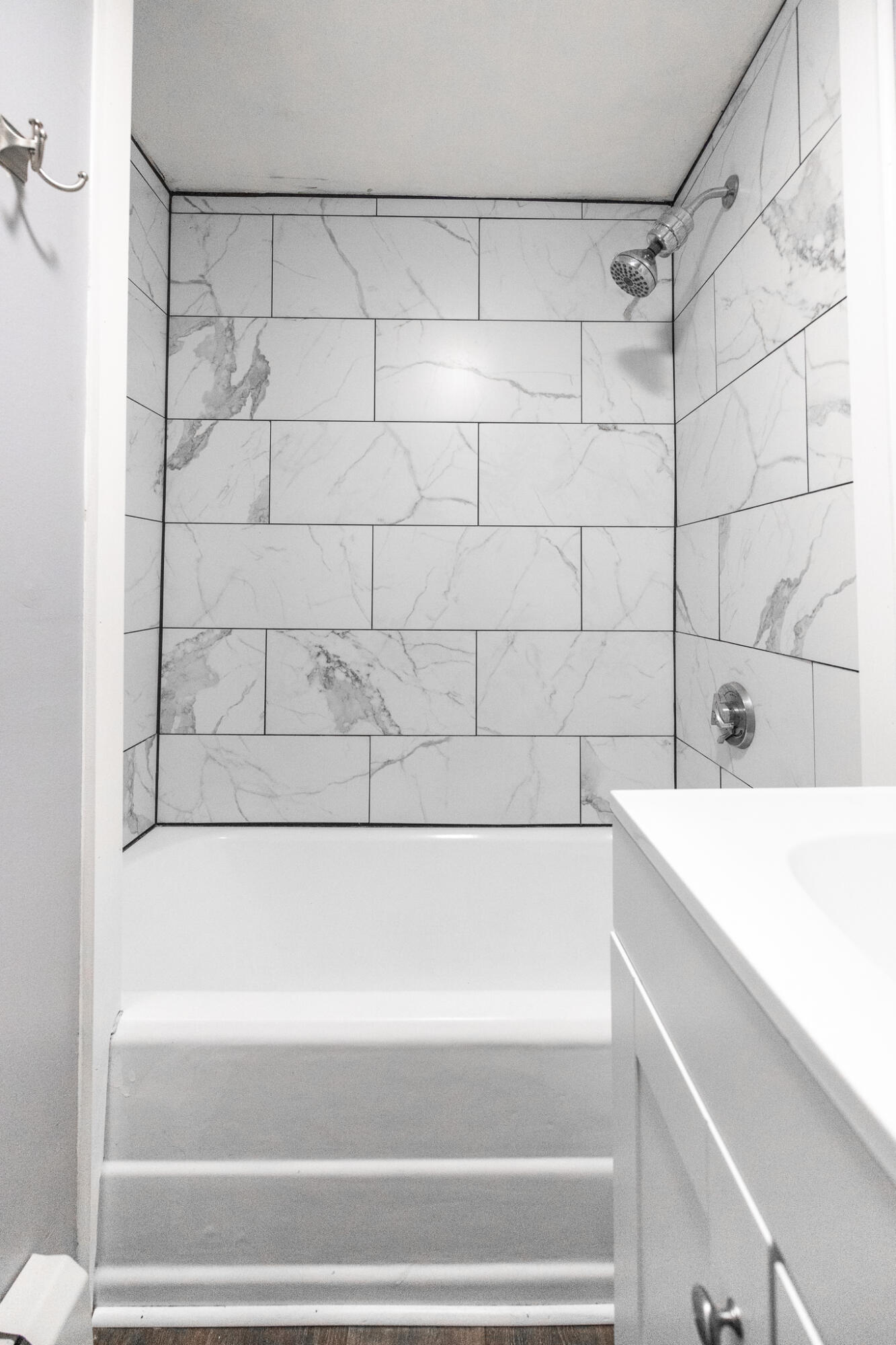 342 Main Road South Hampden, ME 04444 - Photo 13 of 23 342 Main Interiors-10